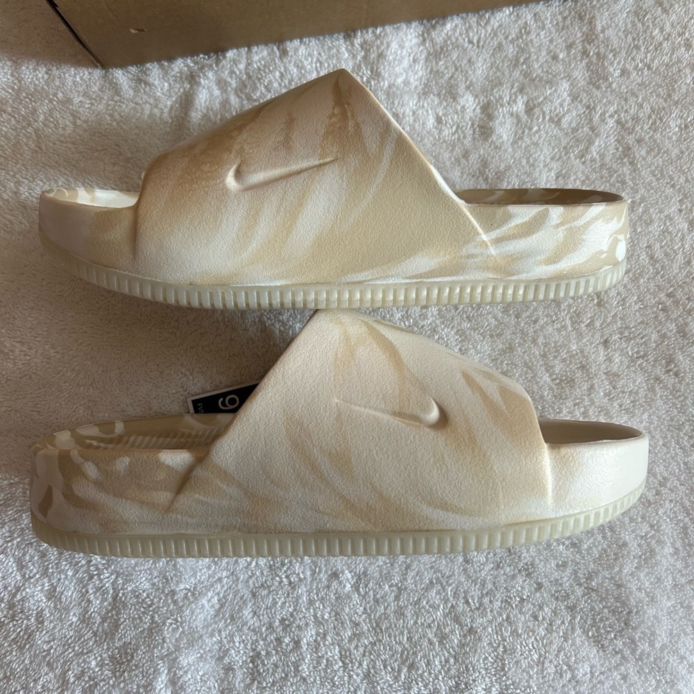 Nike Calm Slide SE Sandals Size 9 NWT